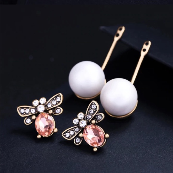 Dragonfly Pearl Earrings - Picture 4 of 4